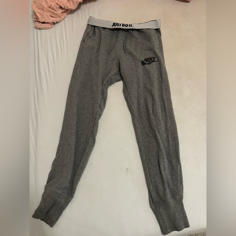 Nike Mens Grey Sweatpants